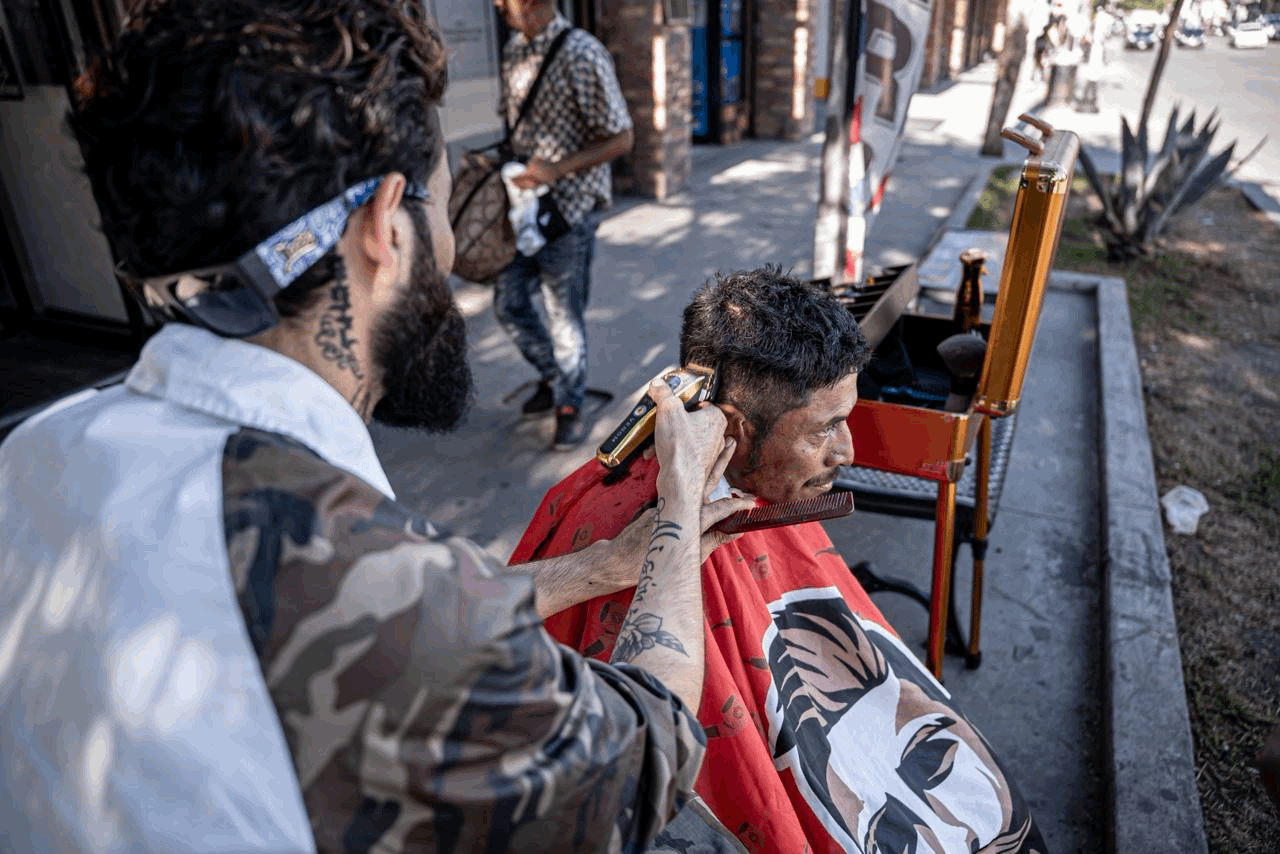 a6c8207b-12e5-4640-a7e3-a6047ae98f4c